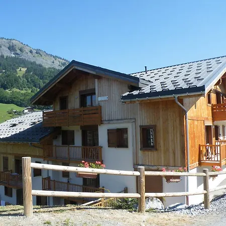 Chalet Holiday Les Chalets Des Evettes 1