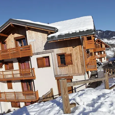 Chalet Holiday Les Chalets Des Evettes 1 *